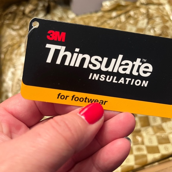 NIB UGG boots - Picture 6 of 9